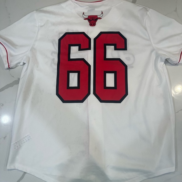 NBA Chicago Bulls Baseball Jersey size XL. - Picture 2 of 4